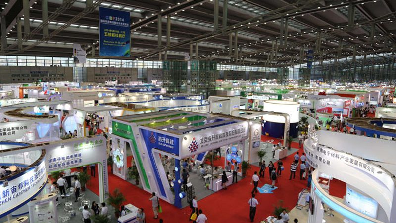广告设计：参数、材质与适用场景解析**
